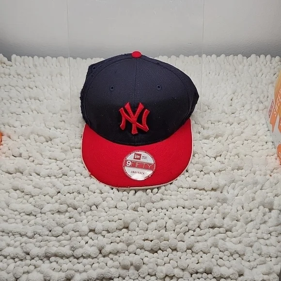 🔥NEW YORK YANKEES🔥  DISTRESSED *59 FIFTY ×GENUINE MLB× HAT *ONE SIZE FITS ALL* - Picture 16 of 16
